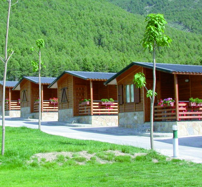 Reserva hoteles y actividades. Pirineo Aragonés